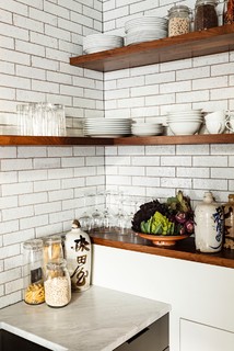 kitchen remodeling ideas using open shelving